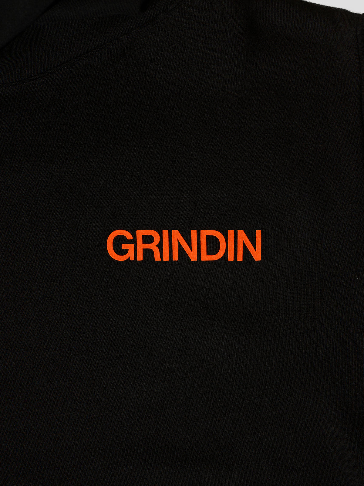 HOODED SWEATSHIRT